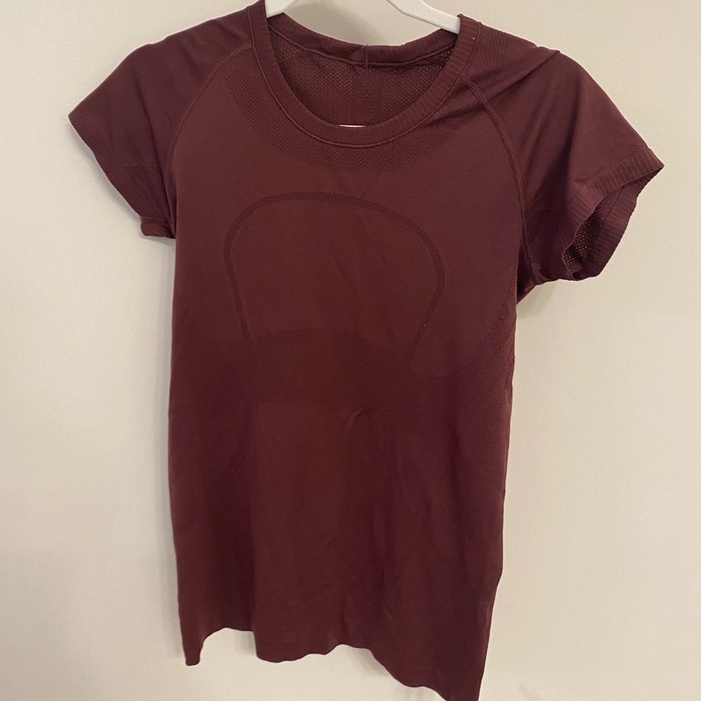 Swiftly lech short sleeve- maroon ❤️